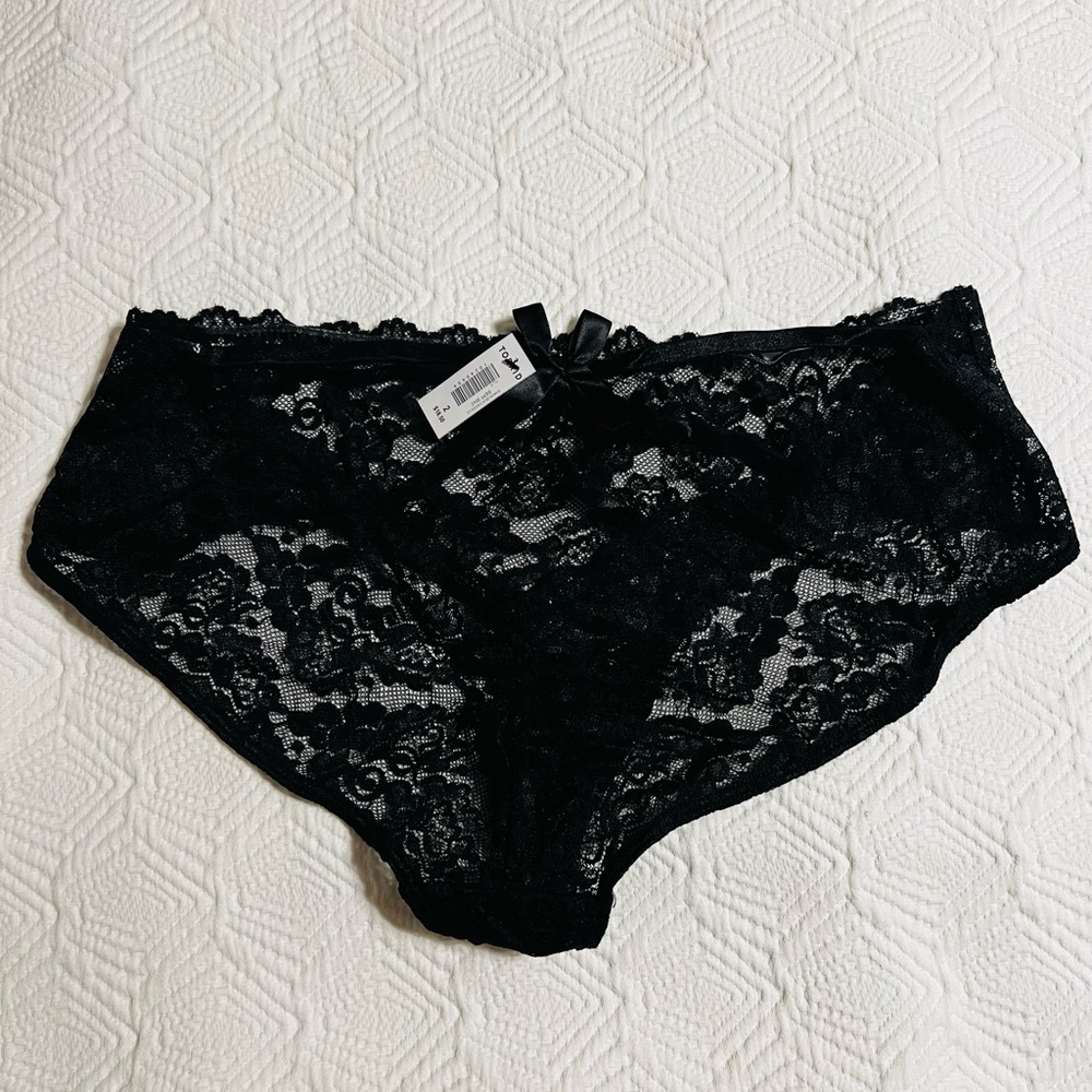 NEW Torrid Lace, Backless Hipster Panties - Size 2 (18-20)